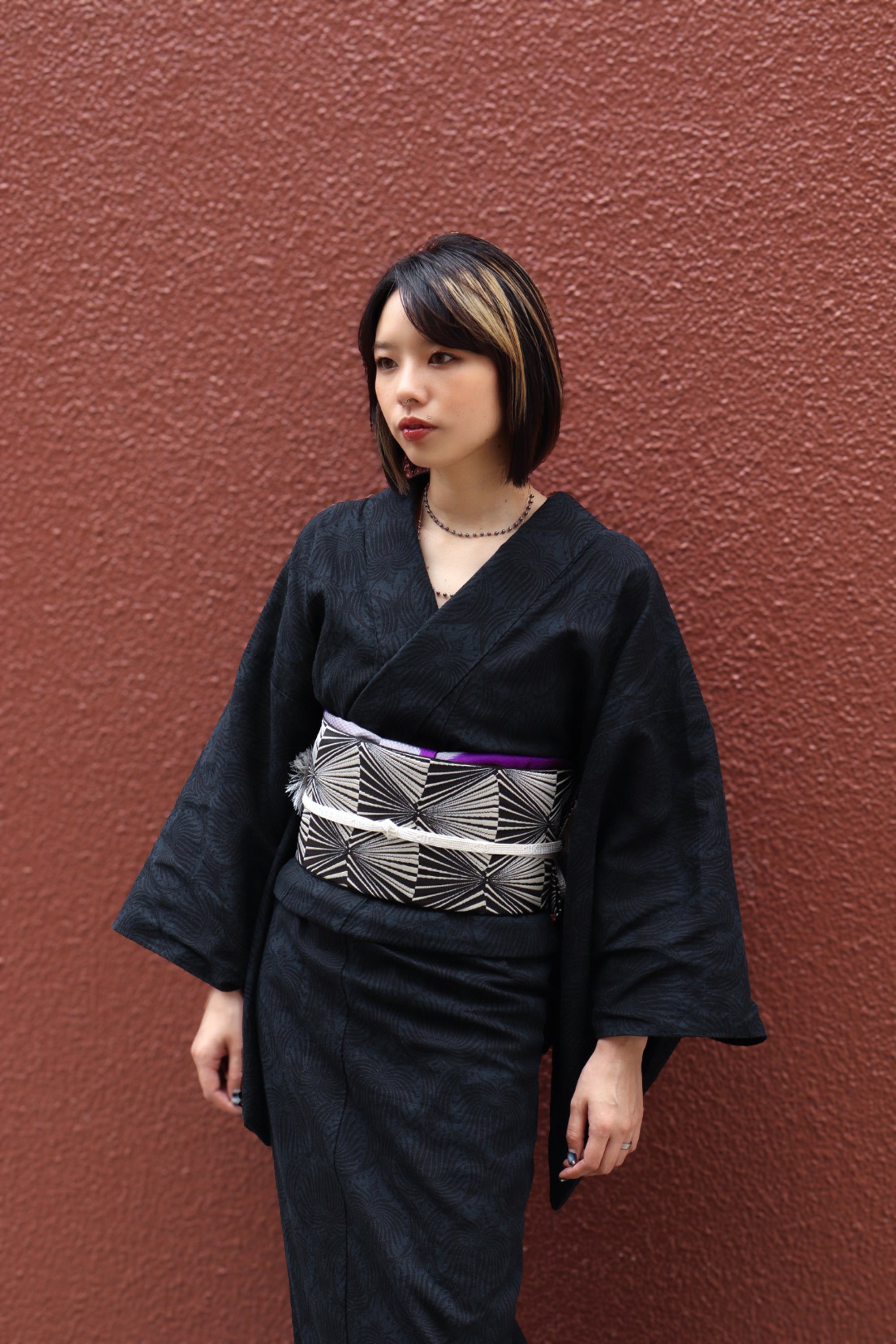 Asayo Arabesque Pattern Black x Black (Komutaya Genbei x KAPUKI special order): Taima cloth | Kimono