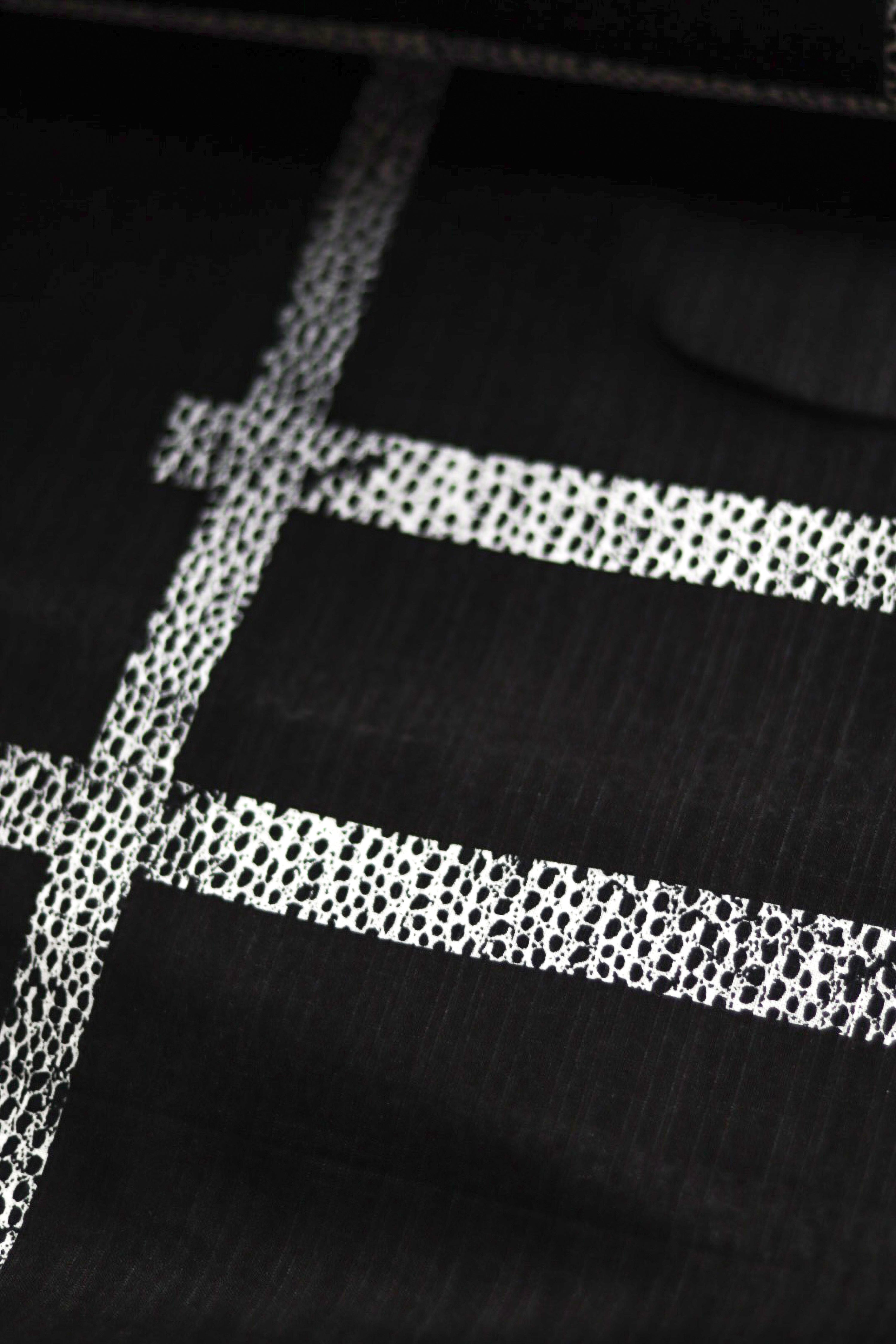Broken lattice pattern Black snake (Komidaya Genbei): Yukata