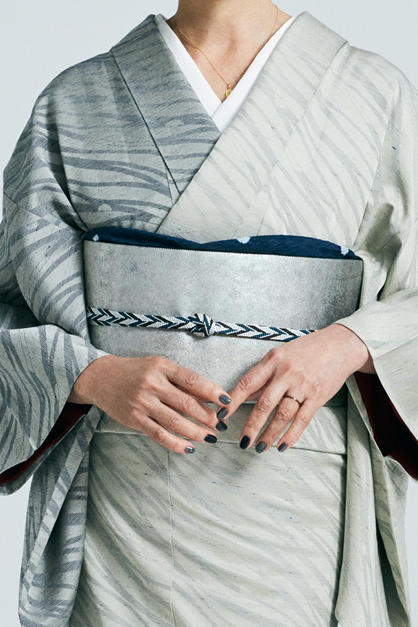 Obi-jime (sash band) with multicolored bamboo leaves and blue-brown gray tassels