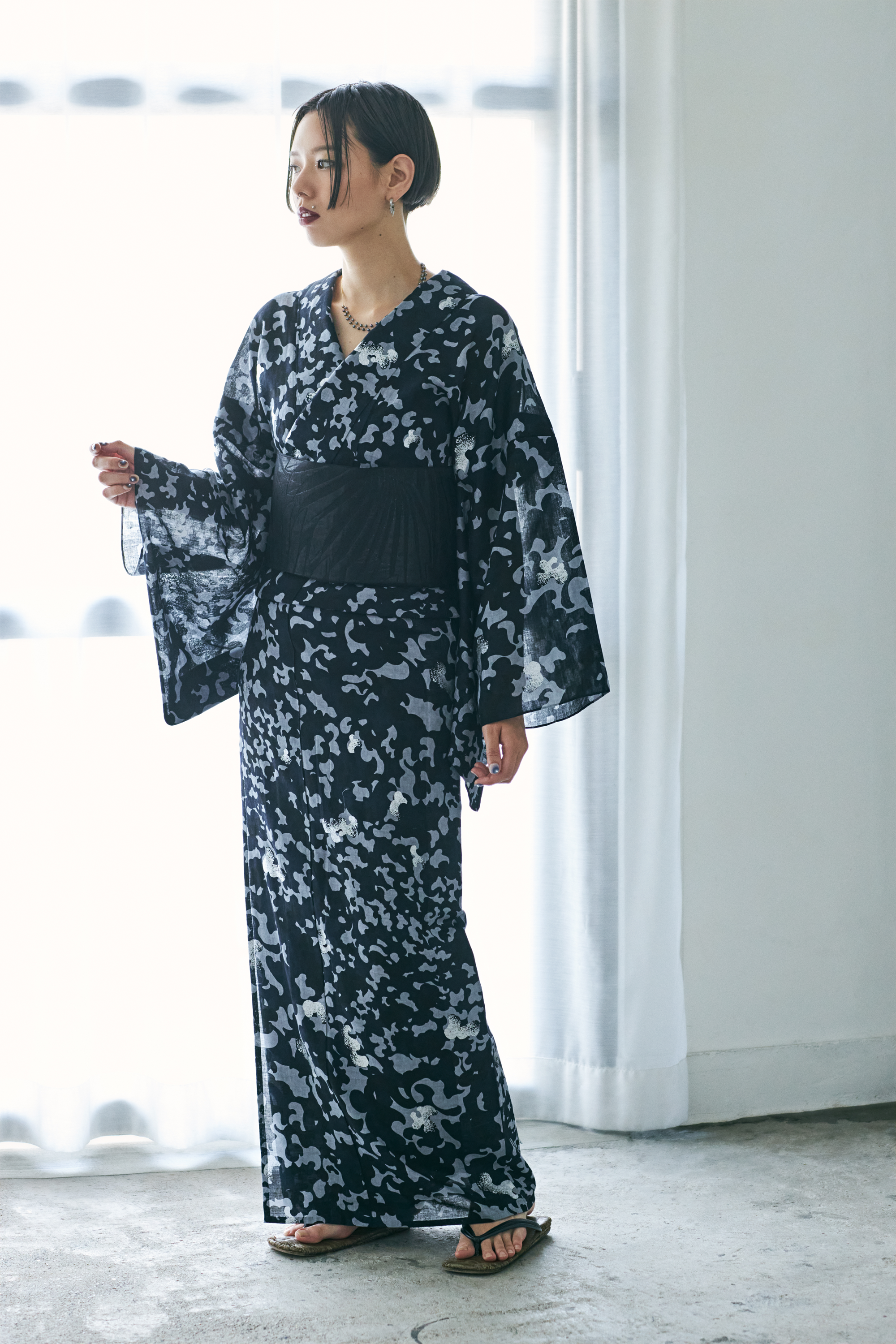 Crow's Wet Wings Black (Kuroki Orimono): Heko Obi (Heko-obi) | Hakata-ori | Pure Silk