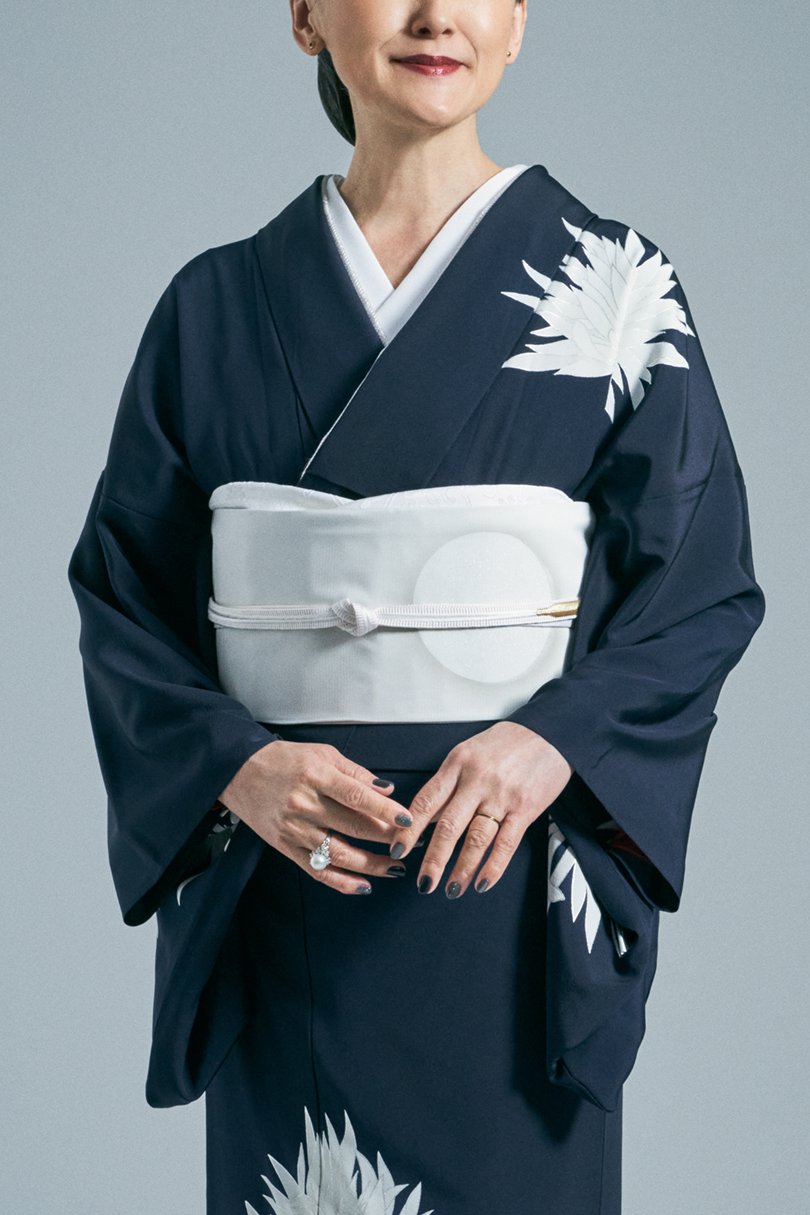 Obi-jime (sash band) with bamboo and leaf tassels, white/gold (Wataka)