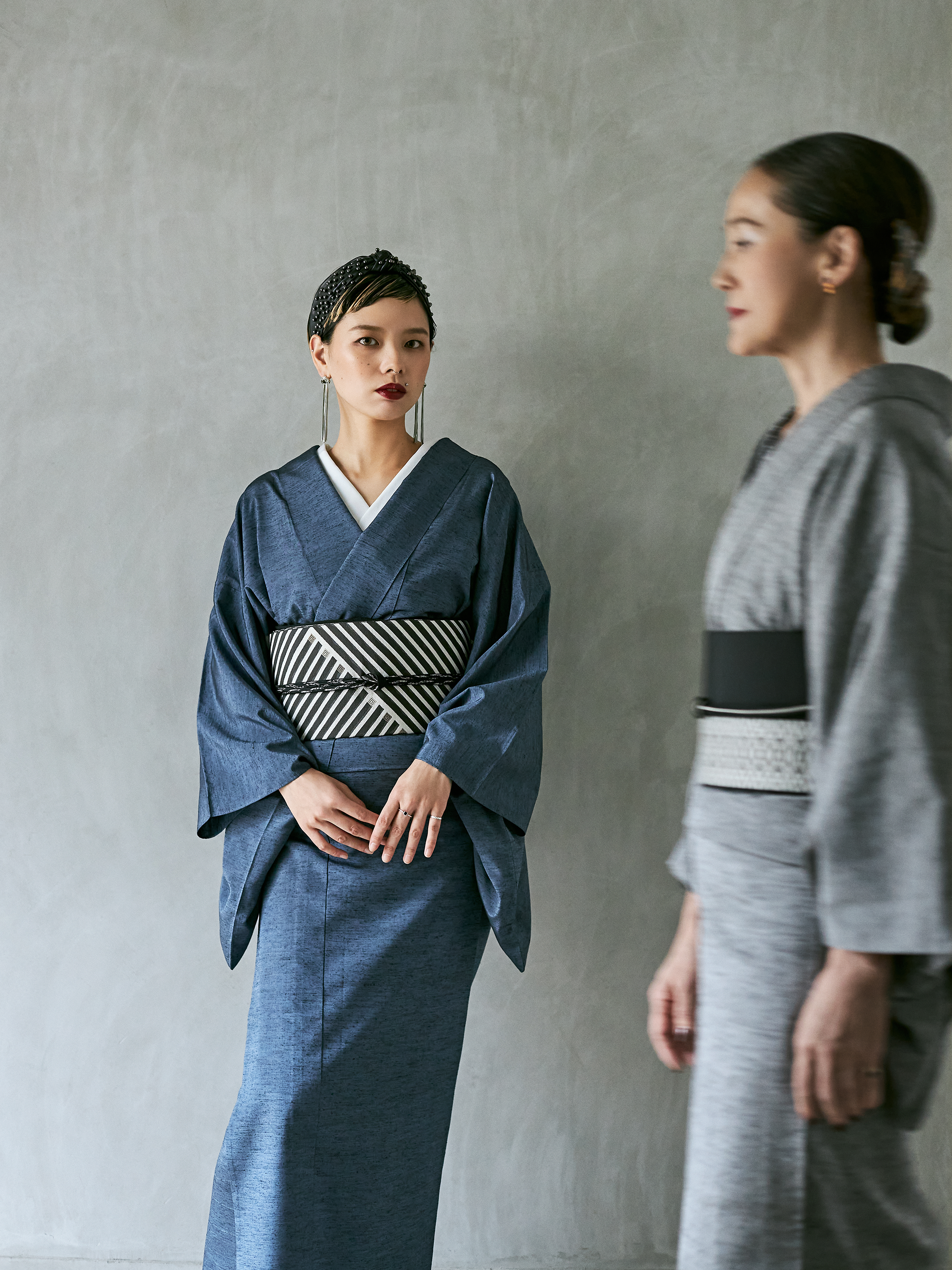 Hibiki Gray: Juyo Tsumugi | Yonezawa Ori | Pure Silk | Single Clothes | Uki