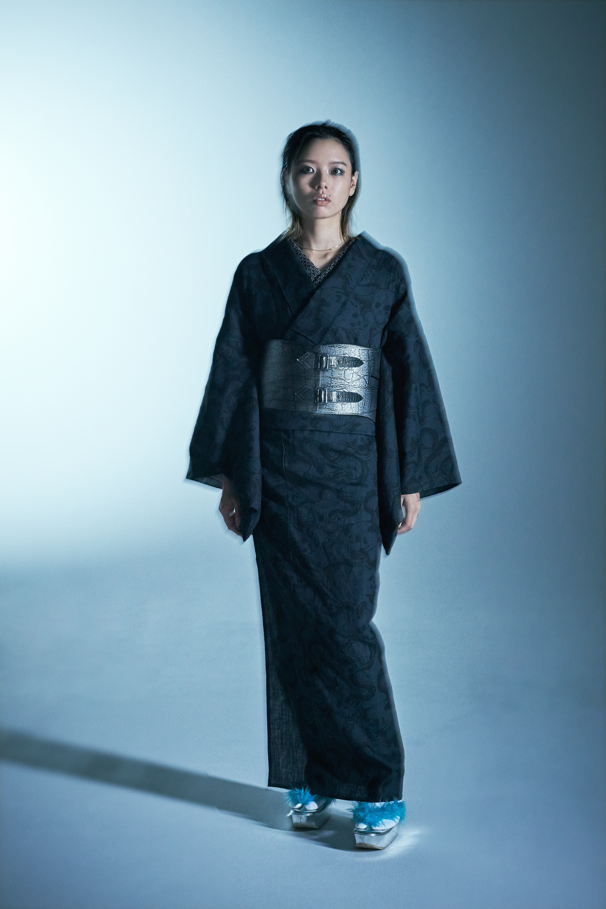 麻世妙 蛇と髑髏 黒／黒（KAPUKI × 誉田屋源兵衛）：単衣｜袷｜大麻布