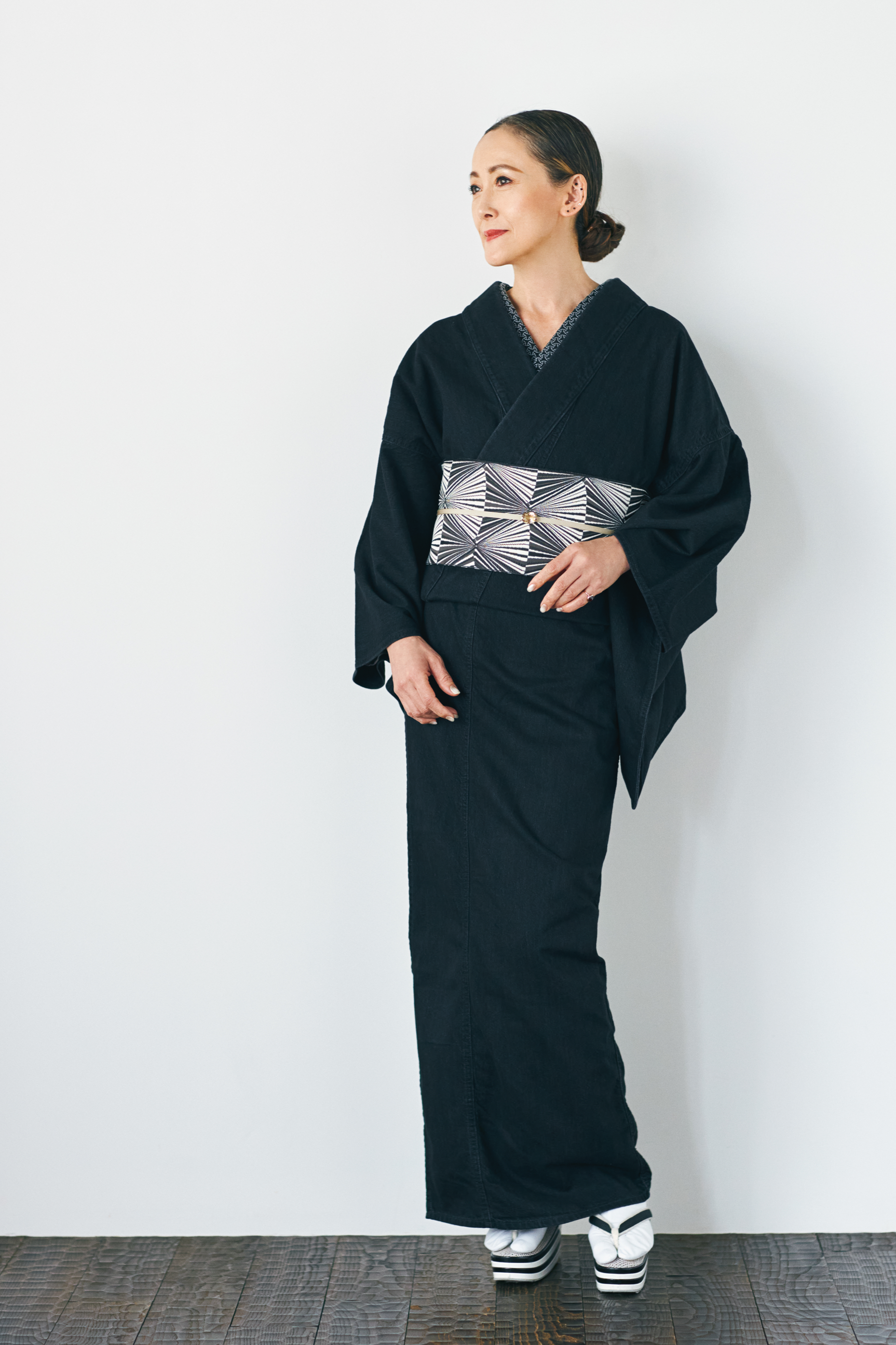 Black Ladies (KAPUKI Original): Denim Kimono