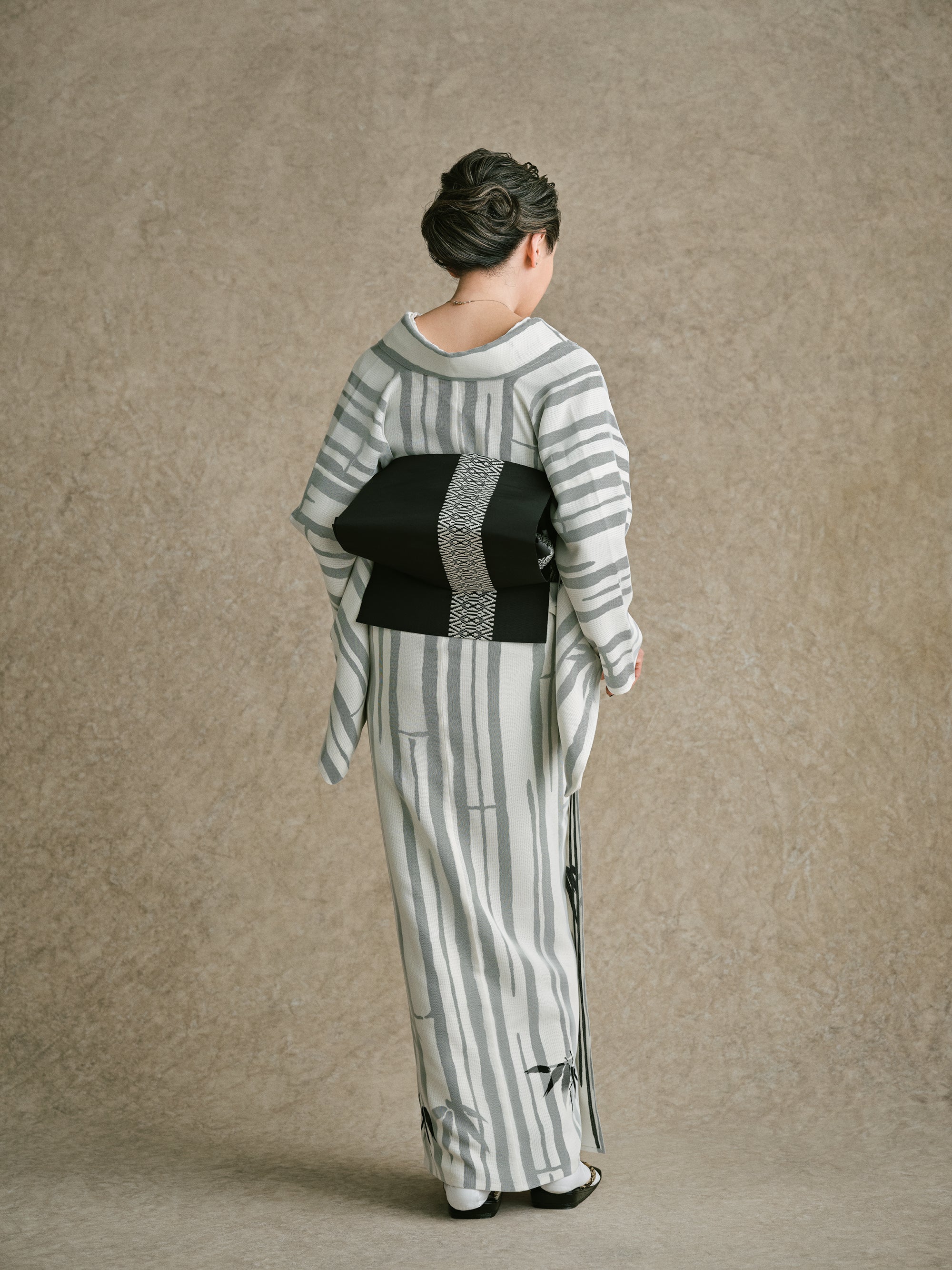 名古屋帯｜八寸｜一本独鈷｜黒白 ｜西村織物｜博多織｜お仕立て代込み