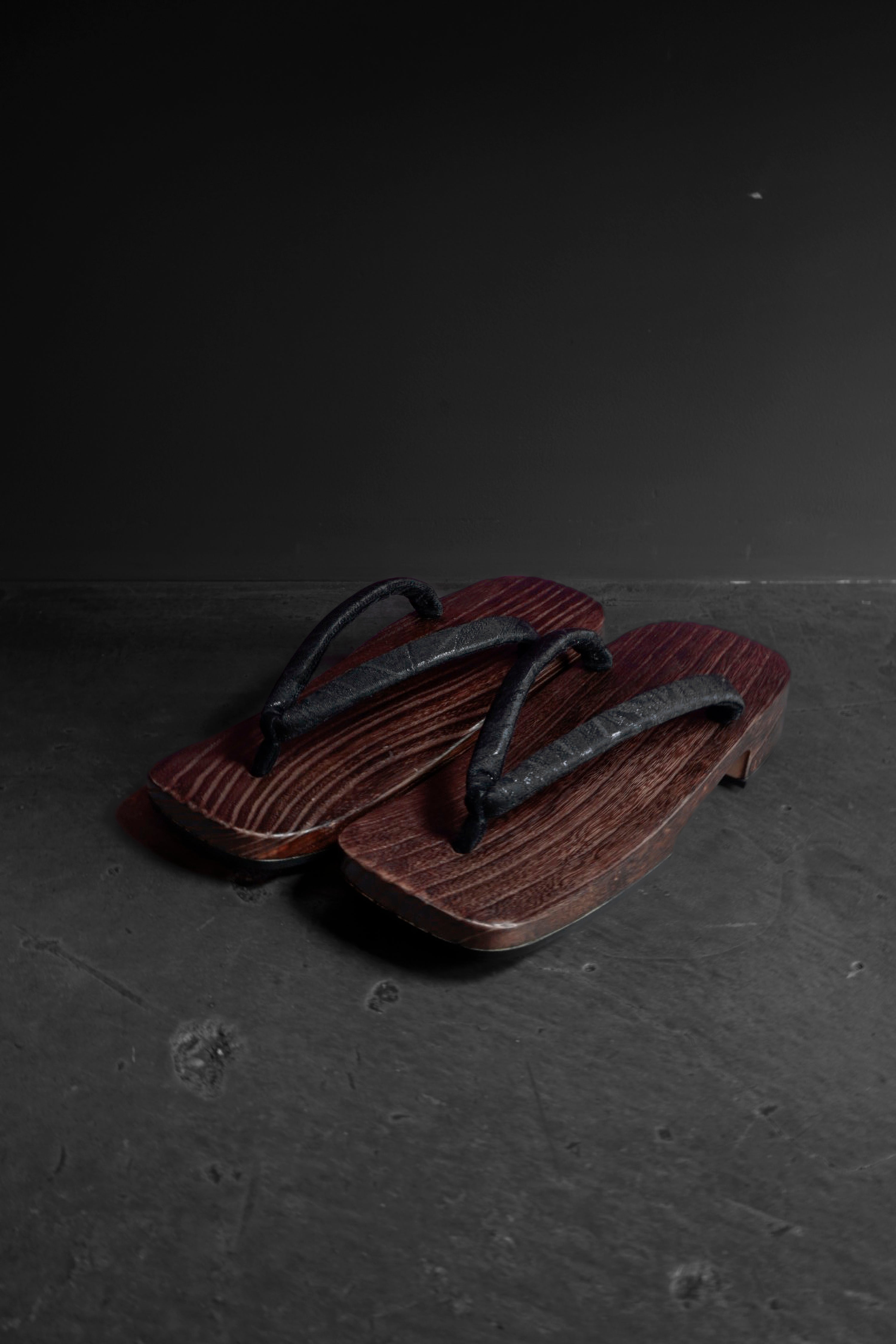 Aizu Kiriyaki Ukon Crow Strap (KAPUKI Original): Geta | Men's