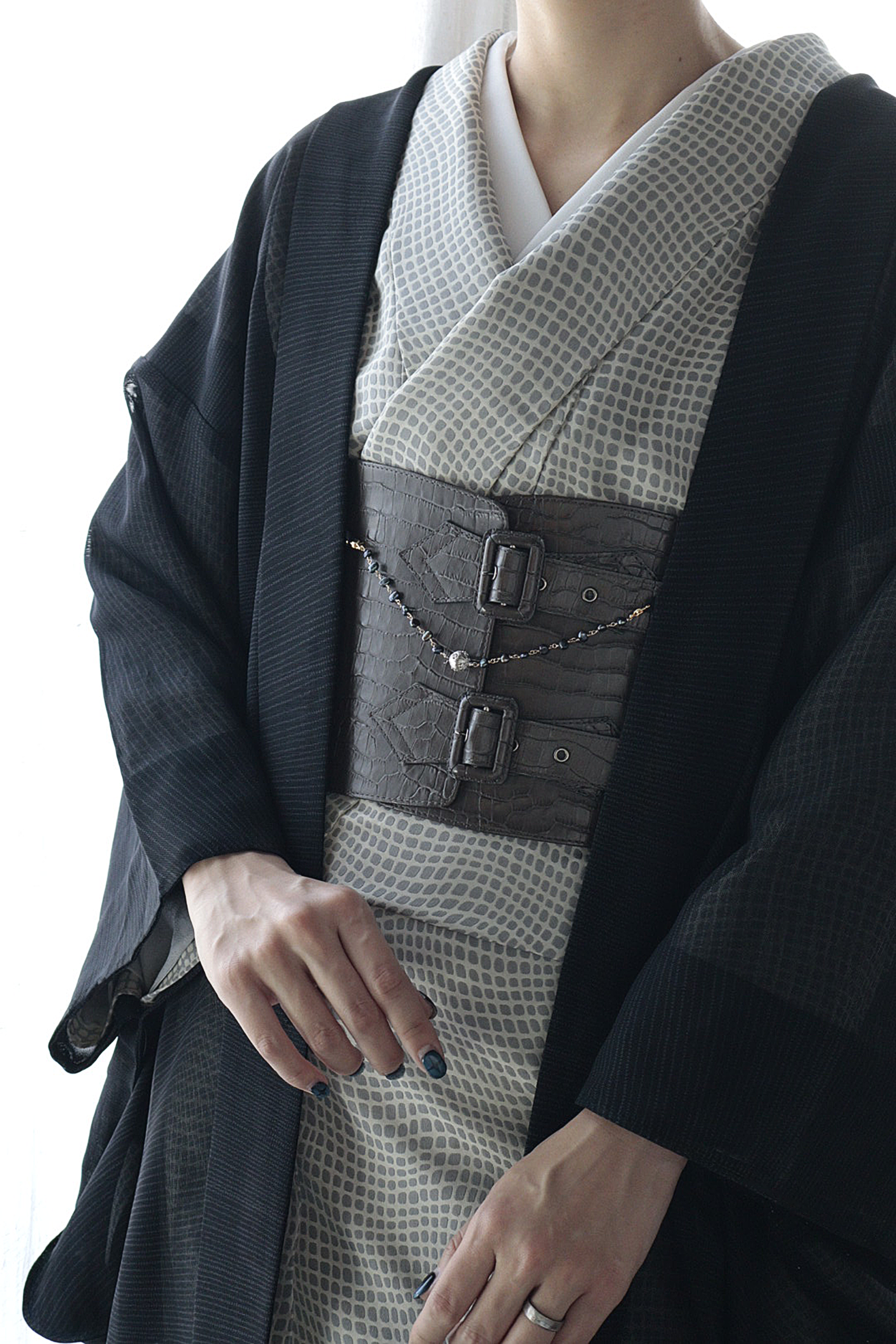 羽織紐｜ブレスレット｜クラスプ ボールシルバー × ブラックパール｜ecoRAL