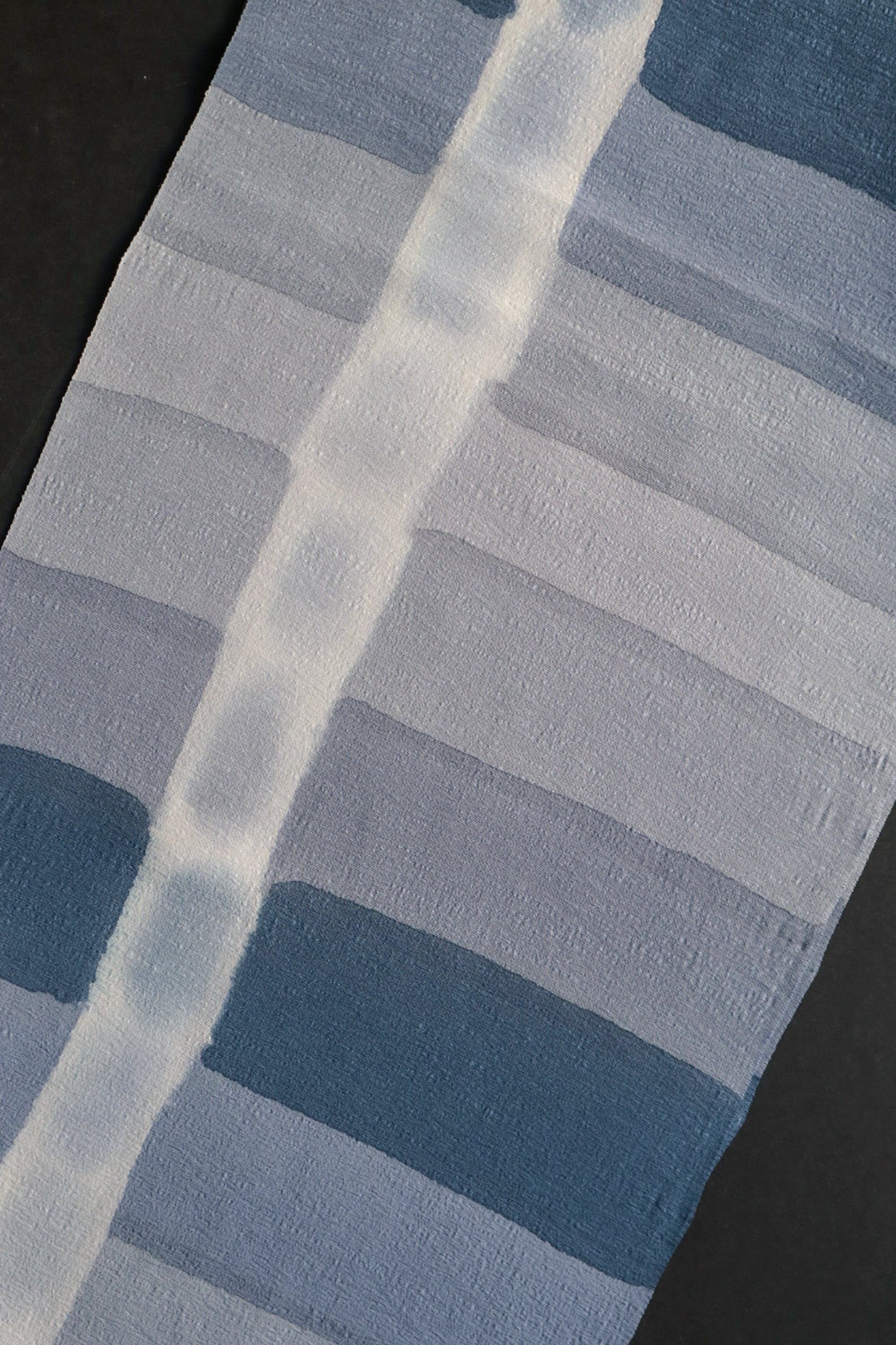 帯揚げ｜名雲おぼろ段ボカシ 青系｜渡敬｜正絹