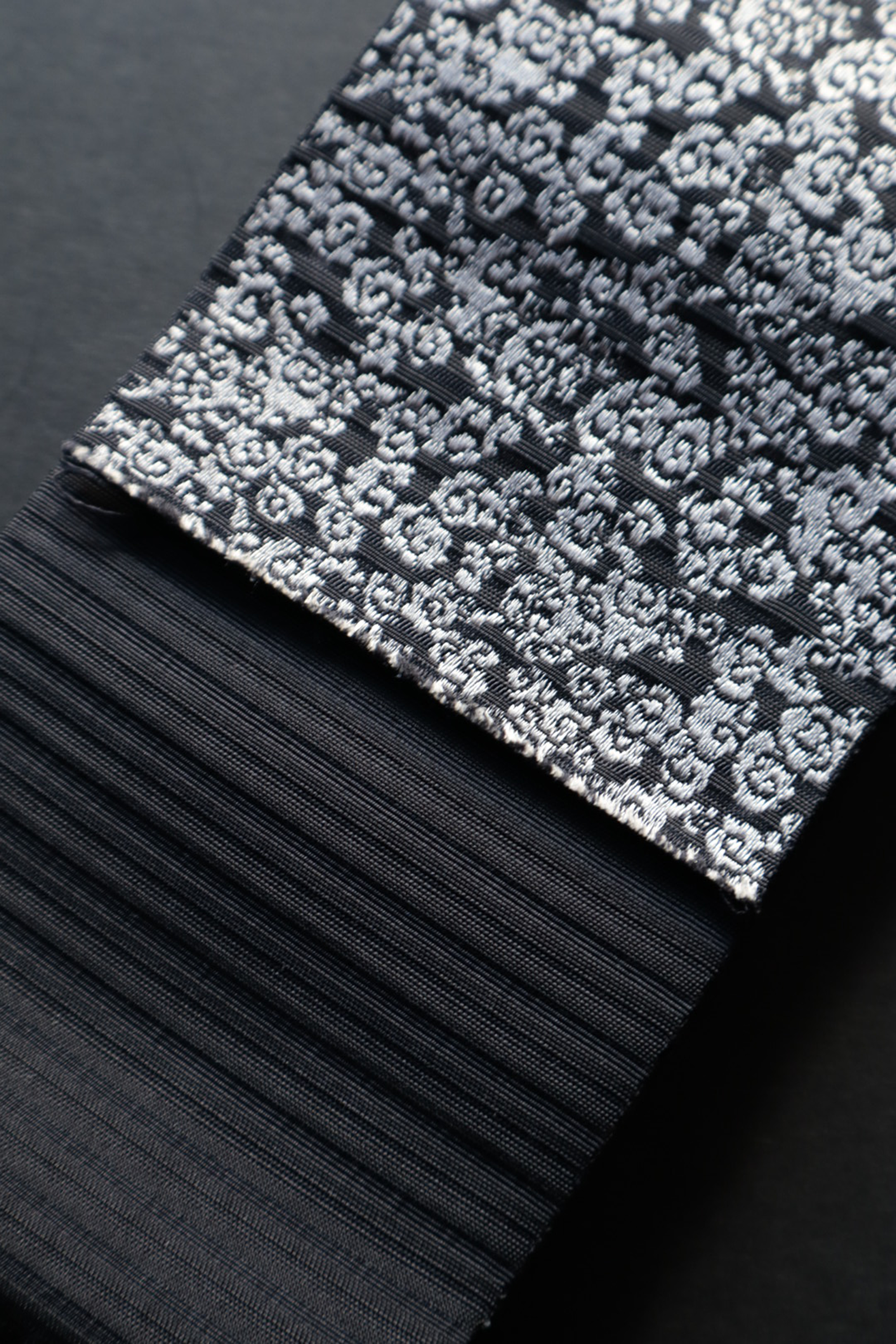 角帯｜織更紗 獅子雲文 褐色｜西村織物