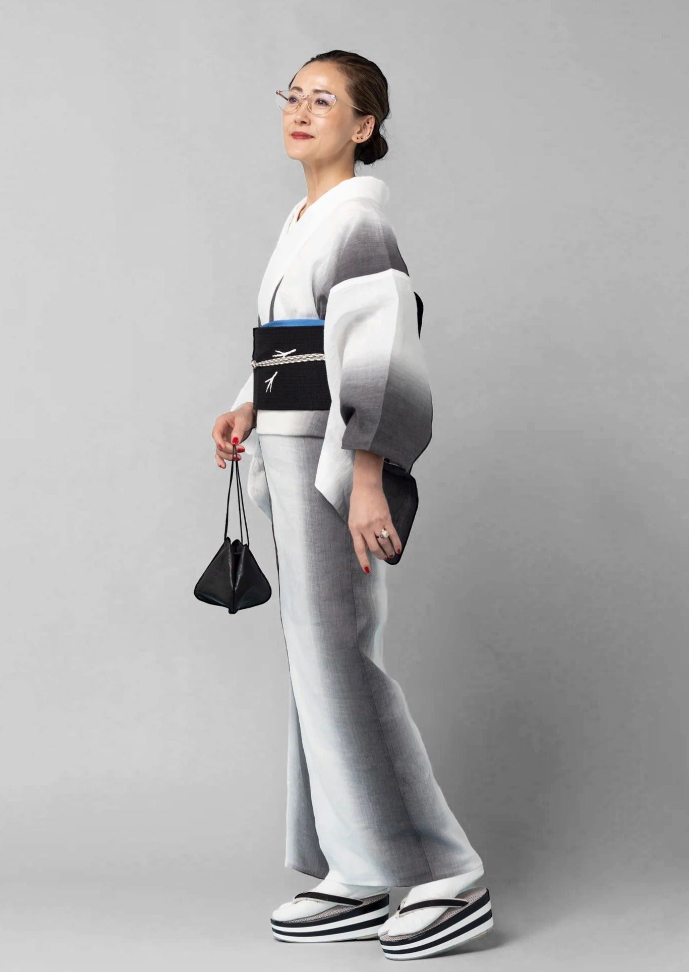 Gradation Omi Chijimi White Gray (SLADKY): Single garment | Linen | Cotton