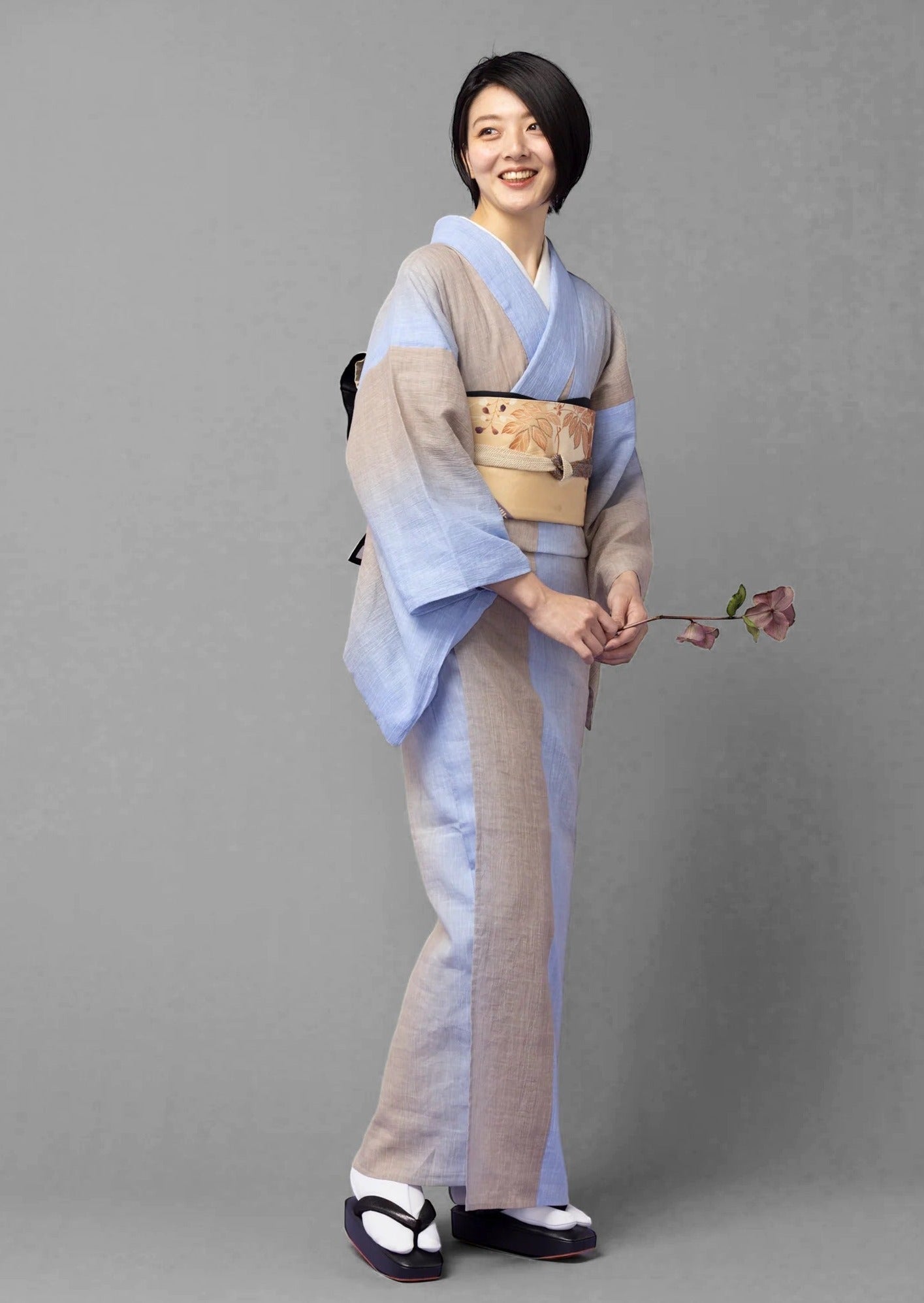 Cloth SLADKY gradation Omijiji "Beige light blue"