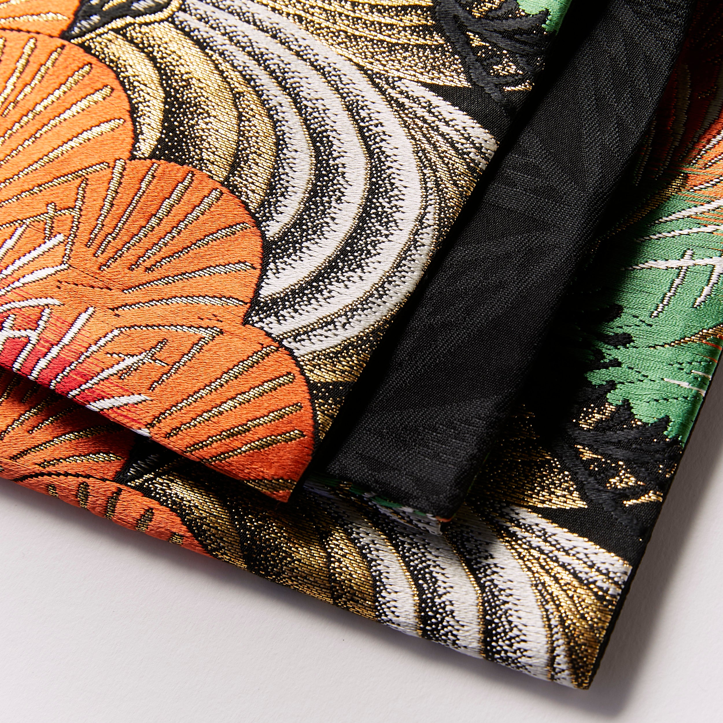 袋帯 「流水松 黒」 KAPUKIオリジナル アンティーク復刻柄：西陣織｜正絹（お仕立て代込み）