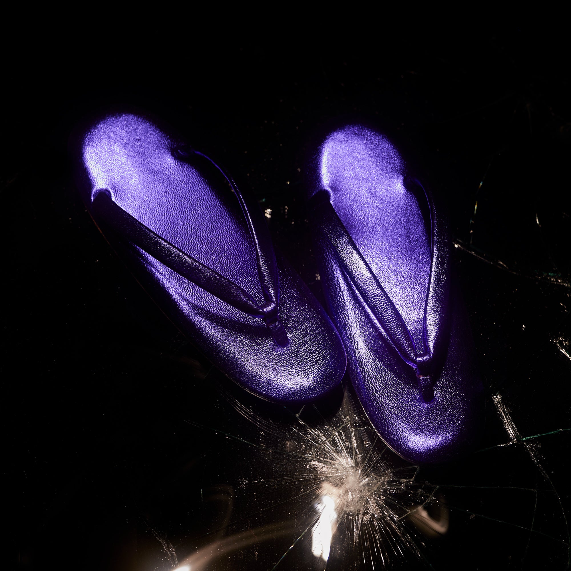 "Underground zori purple"