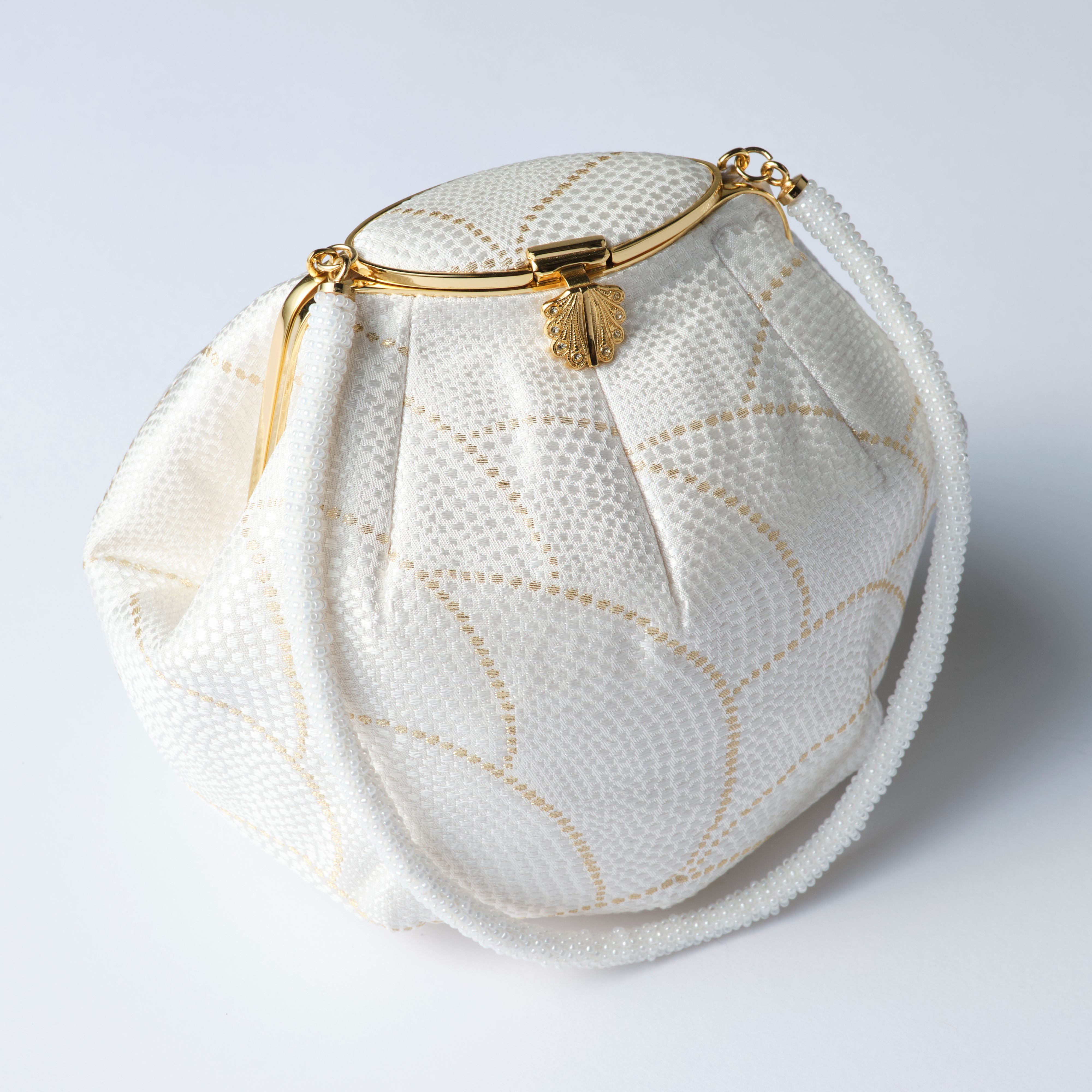 "Embroidered round bag Seimiha" Japanese accessories Sakura