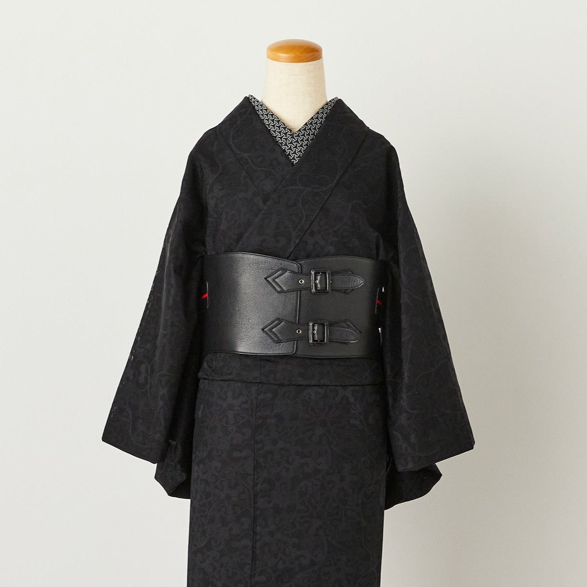 Half-collar "Kumiwaza" Black background/Black KAPUKI original